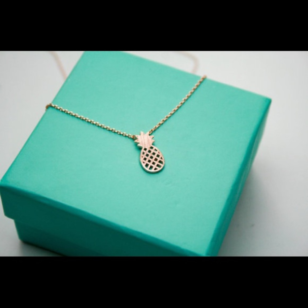 Pineapple Fruit Silver Necklace - Picture 3 of 3